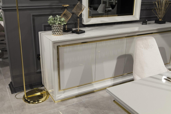 Mūsdienīgs un grezns sienas spogulis ar baltu rāmīti