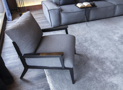 Divu daļu dīvānu komplekts Dīvāns + Krēsls Komfortabls un mīksts Moderns stils Luksus Jauns Divu daļu dīvānu komplekts Dīvāns + Krēsls Komfortabls un mīksts Moderns stils Luksus Jauns