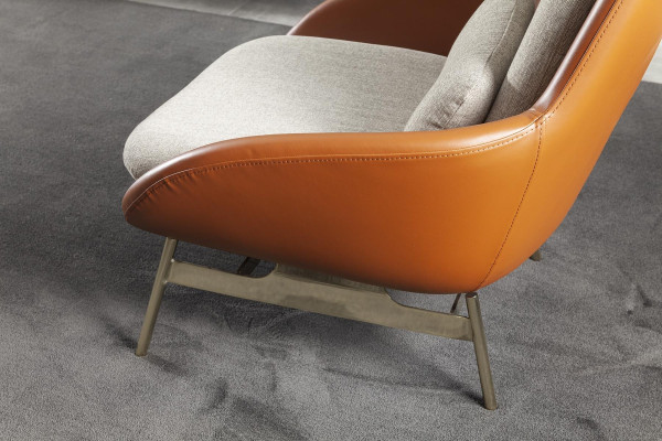 Brūns kluba krēsls