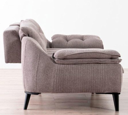 Mūsdienīgs trīs vietīgs dīvāns ērts relaksācijas dīvāns viesistabai