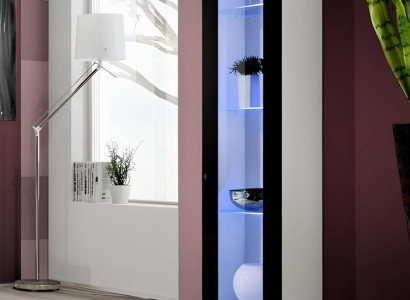 Luksusa piekārts izstādes skapis modernā dizainā viesistabai jaunā stilā