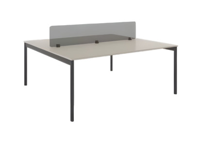 Mobilais galds vairākiem pretim biroja stacijām