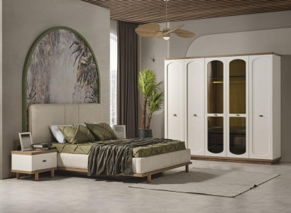 Apģērbu skapis ar 4 durvīm