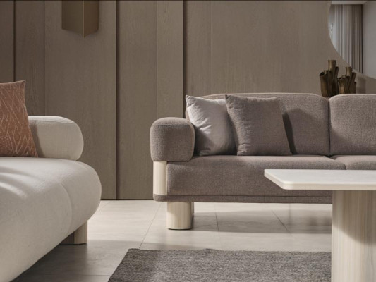 Polsterēts trīsvietīgs dīvāns