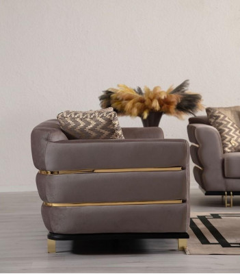 Pildīts trīsvietīgs dīvāns 230 cm