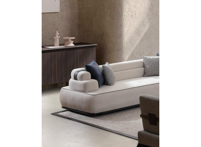 Trīs vietu dīvāns ar polsterējumu 255cm