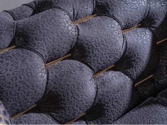 Trīs vietīgu dīvānu ar polsterējumu 240 cm