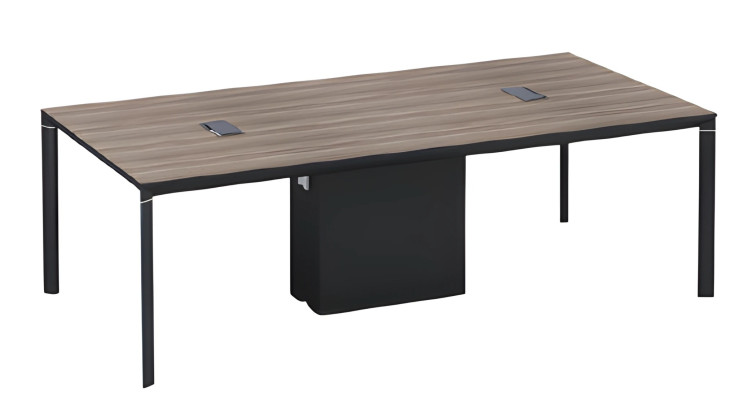 Melna un brūna koka konferenču galds ar kabeļu pārvaldību un modernu dizainu