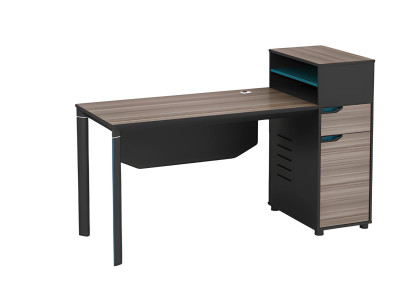 Birojs ar koka efektu brūnā krāsā, aprīkots ar uzglabāšanas un kabeļu pārvaldības vietu