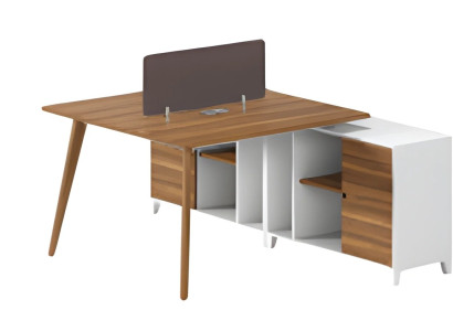 Mūsdienu birojs ar plauktu un elegantu atdalītāju