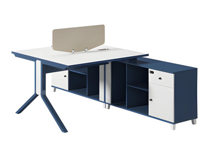 Zils un balts birojs ar atvilktni, uzglabāšanas vietu un moderniem metāla kājām