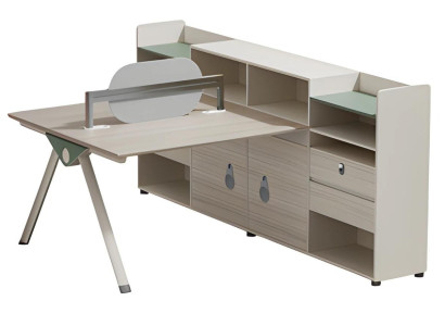 Moderns beiges galds ar uzglabāšanu un atzveltni birojam un mājai Moderns beiges galds ar uzglabāšanu un atzveltni birojam un mājai