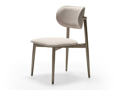 Eleganta bežā auduma krēsls viesistabai un ēdamzālei Eleganta bežā auduma krēsls viesistabai un ēdamzālei
