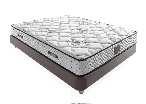 Pelēks auduma gultas ar modernu matraci