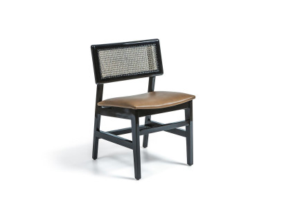 Ēdamistabas krēsls Melns koka krēsls Jauni mēbeļu pārklājumi Sēdeklis Dizains Moderns.