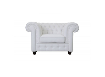 Elegants baltā Chesterfield krēsla: Klasiskā šarmas mūsdienīgajā stilā