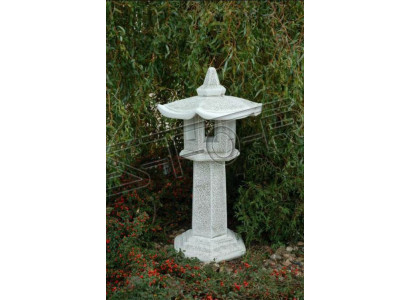 Stāvvietas stabi mājas lukturis no akmens figūras statujas dārzā