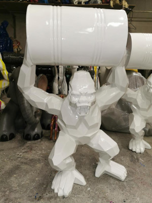 Statujas dekorācija Deko Gorilla dārzā Jauna dizainera figūra Statuja Modernas figūras