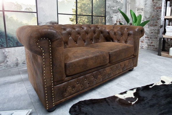 Chesterfield Tekstila Sofas Ģērbts 2 personas auduma dīvāns Dīvāni Brūni divvietīgi.