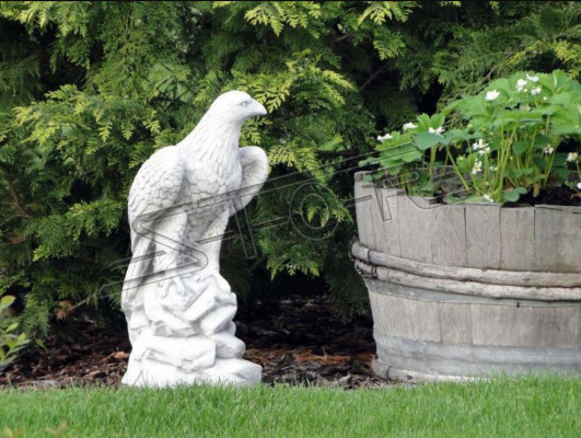 Figūra ērglis dārzā statuja skulptūra dekoratīvās skulptūras figūras statujas