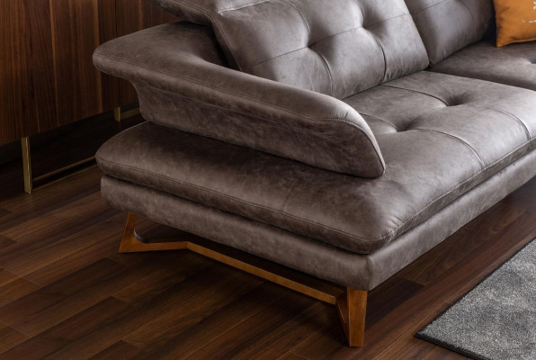 Sofas komplekts ar 3 vienvietīgajiem dīvāniem, moderns pelēks krēsls.