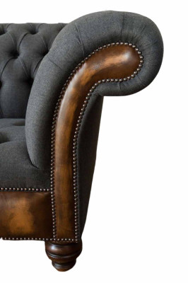 Dizainas Melna sofa 3-vietīga Chesterfield auduma dīvāns Dīvāns Polster New