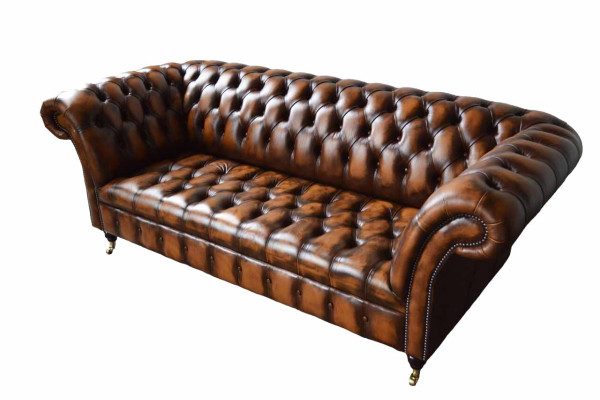 Chesterfield 3 sēdvietas dīvāns no ādas ar polsteri un brūnu sēdētāju - jauns dīvāns.