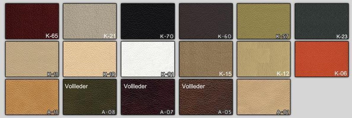 Luksusa melna divvietīga dīvāns no tekstila, Chesterfield stilā, dzīvojamā istaba.