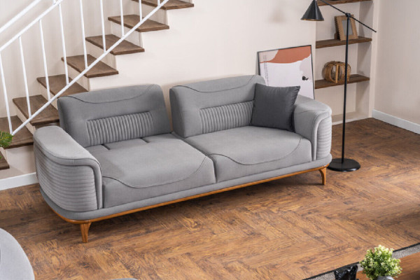 Greznas pelēkas 4 daļu polsterētas mēbeles: trīsvietīgā sofa dzīvojamajai istabai.