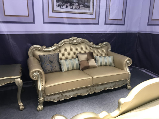 Klasiskais 3-vietīgais dīvāns Dīvāns Polster Sofas Couchen Barokā.