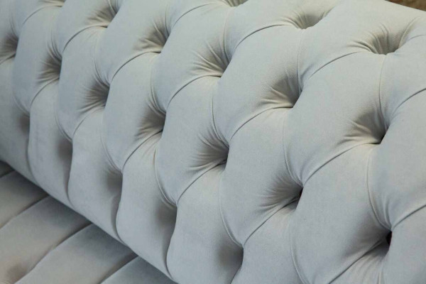 Chesterfield dīvānkopplī Luxus dizaina dīvānkopplikā esžus.