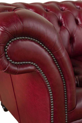 Chesterfield 3 sēdvietu ādas dīvāns ar polsterējumu, luksusa brūns gultas dīvāns 230 cm.