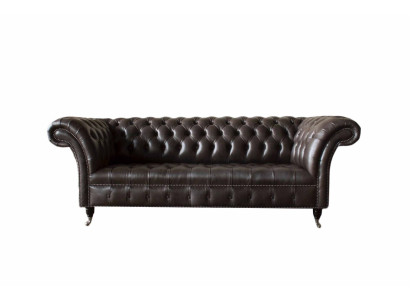 Trīsējama Chesterfield sofa 3 sēdvietu dīvāns brūns ādas dzīvojamā istaba augstā izpildījumā.