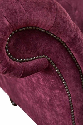 Dīvāns no augstvērtīga auduma Chesterfield dīvāna dīvāna sofa, divvietīgā rožu krāsa dizainā.