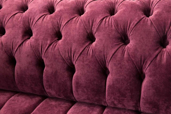 Dīvāns no augstvērtīga auduma Chesterfield dīvāna dīvāna sofa, divvietīgā rožu krāsa dizainā.