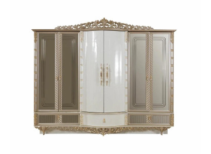 Garderobe guļamistabā Sešdurvju skapis Koka guļamistabā