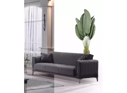 Pelēka trīsvietīga dzīvojamā istaba ar diviem mīkstiem 3-vietīgiem samta dīvāniem, koka mēbeļu dīvāns.