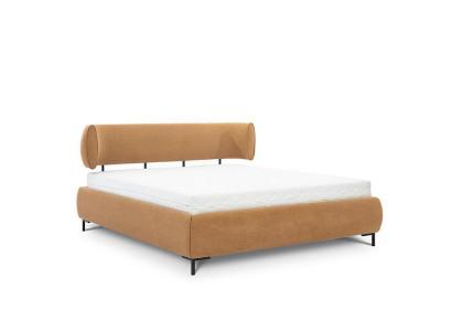 Brūna guļamistabas gulta ar dizainera plīša matračiem un koka karkasa auduma gulta.