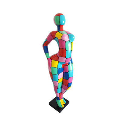 Abstrakta figūra statuja Krāsaini gleznotas plastmasas skulptūras 130 cm XXL statuja Plastmasa