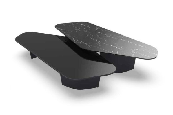 Luksusa galds no koka galdi, dzīvojamā istabā augstas kvalitātes mēbeles blakusgalds.