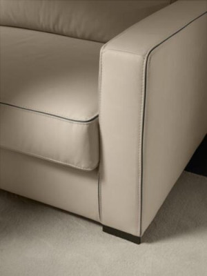 Dizaina audums 3-vietīgā pelēka gulta Elegant Sofa ar polsterējumu Prianera dzīvojamajā istabā
