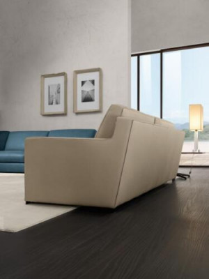 Dizaina audums 3-vietīgā pelēka gulta Elegant Sofa ar polsterējumu Prianera dzīvojamajā istabā