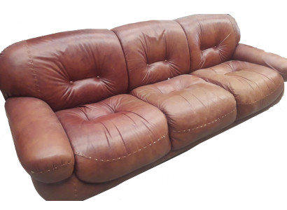 Chesterfield klasiskais trīsvietīgais dīvāns dzīvojamās telpas apdarei, auduma dīvāns ar 3 sēdvietām.