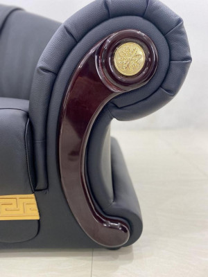 Brūna Chesterfield ādas dīvāngarnitūra ar 3+2+1 komplektu