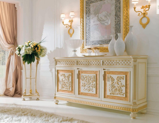 Sniegtā_palīdzība_mēbeles_skapis_Beige_koks_ēdamgalds_kumodes_baroka
