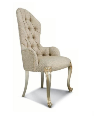 Luksusa ēdamistabas krēsli beige audumā - eleganta komforta elements jūsu mājā.