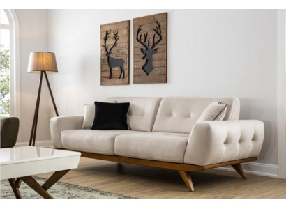 Klasisks divvietīgais dīvāns dizaina dzīvojamā istaba pārklāts ar koka un ādas mūsdienu luksusa bēšu krāsā