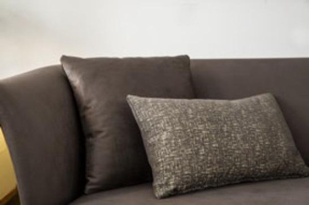 Četrvietīgs dīvāns xxl mēbeles dzīvojamā istabā dīvāna sofa polster lielie dīvāni