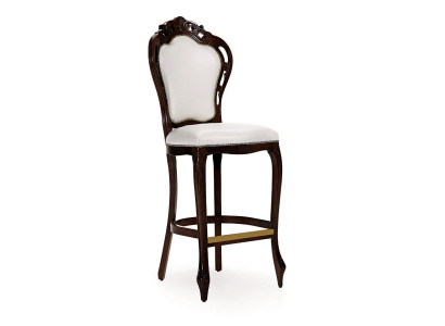 Klubos, atpūtas krēsli, mājas mēbeles, krēsli, dīvāni, polsterējumi, dizaina krēsli, krēsli ar atzveltni, bārs.