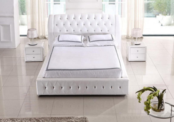 Mūsdienīgs XXL viesnīcas dizains gulta gultas luksusa divguļamā gulta no ādas Chesterfield.